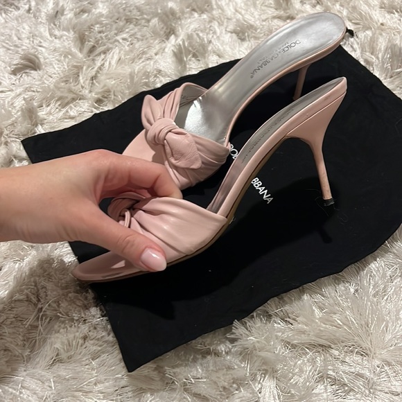 DOLCE $ GABBANA pink bow heels - Picture 4 of 5